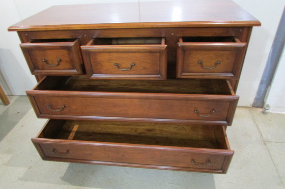 Image 1 of Mahogany chest of drawers, 5 quality drawers