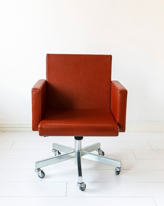 Image 1 of AVL office chair - ontwerp Joep van Lieshout
