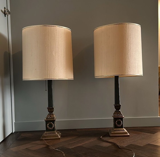 Image 1 of Lampade da tavolo in stile Impero francese (set di 2) – Ottone dorato, design neoclassico