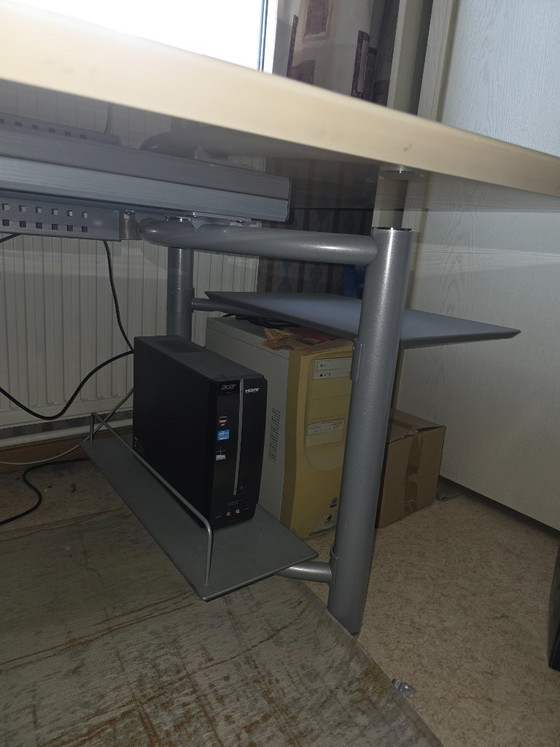 Image 1 of Design bureau met lade