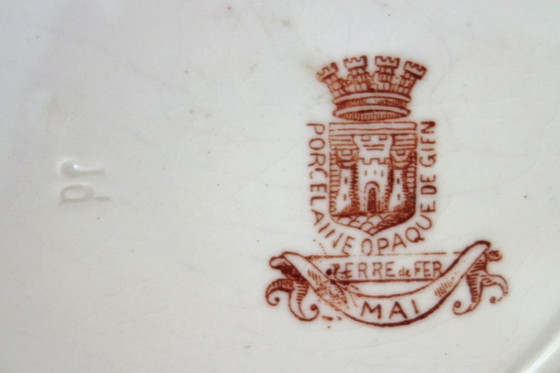 Image 1 of 11 assiettes plates Terre De Fer Gien modèle Mai vers 1900