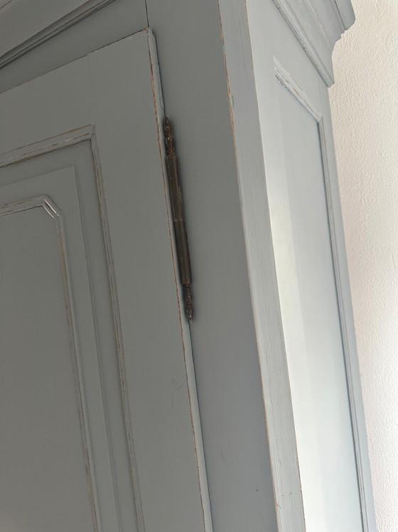 Image 1 of Oude grote hoge kast 