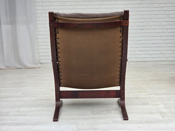 Image 1 of 1970, Noors ontwerp van Ingmar Relling voor Westnofa, model "Siesta" met armleuningen.