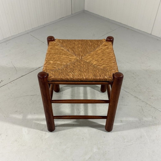 Taburete de roble con asiento de junco, años 50-60.