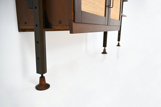 Image 1 of Mueble de pared diseñado por Leonardo Fiori para Isa Bergamo, década de 1960.