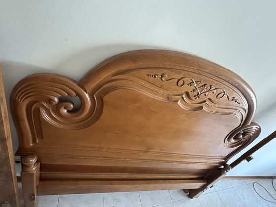 Image 1 of Cama com colchão de 140 cm x 200 cm e 2 mesas de cabeceira