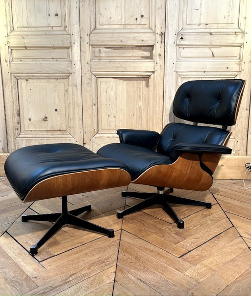 Sillón y otomana Charles y Ray EAMES Edición VITRA