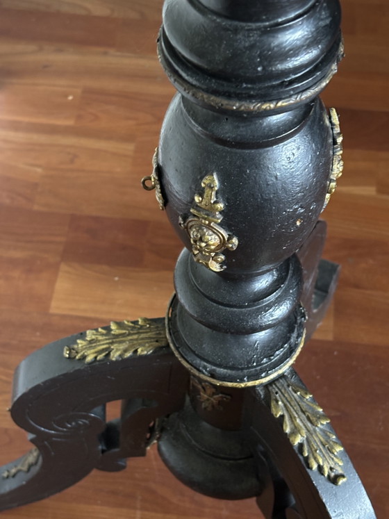 Image 1 of Pedestal antiguo