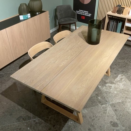 Image 1 of Skovby SM105 dining table - 195x95 extendable