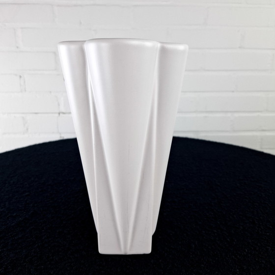 Image 1 of Vintage vase Flora ceramic white Jeroen Bechtold