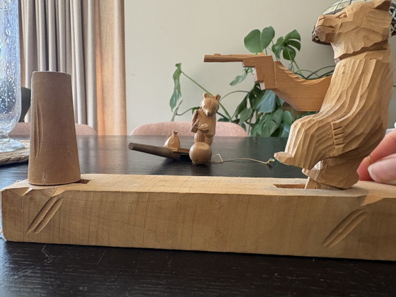 Image 1 of 2 antieke handgesculpteerde speelgoedberen USSR