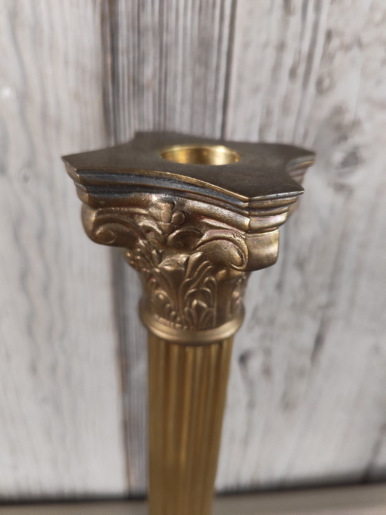 Image 1 of Chandeliers anciens en laiton de style néoclassique en forme de colonnes corinthiennes