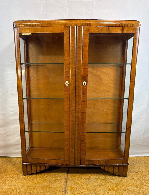 Elegante vintage art-deco vitrinekast (circa 1930-1940) Een prachtig vervaardigde art-deco vitrinekast uit de jaren 1930.