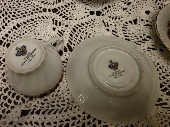 Image 1 of 4-delige vintage kop-en-schotelset van het Duitse kwaliteitsmerk Genuine Royal Frankonia