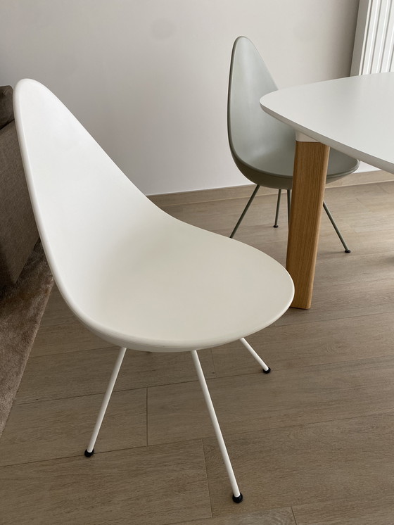 Image 1 of Fritz Hansen Analog table and 6 drop chairs Fritz Hansen