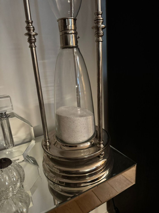 Lampada da tavolo Eichholtz con design a clessidra e paralume nero, Lampade da tavolo, Metallo, Vetro, Modern (foto 5 di 5)