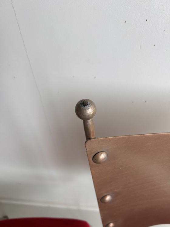 Image 1 of Sedie di design di Andy Thornton – velluto rosso e bronzo ramato (set)