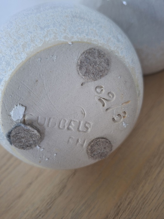 Image 1 of Titel: Prachtige set Gubbels Helden vazen - Mid Century - Model 902 - Puntgaaf