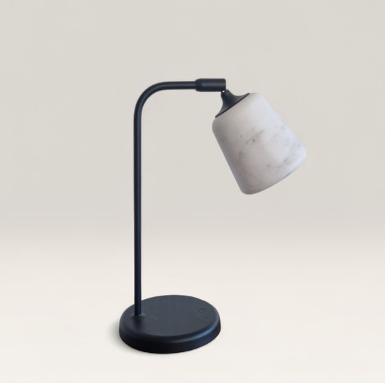 Image 1 of Lámpara Material New Works - Diseño Noergaard & Kechayas - Mármol/Acero