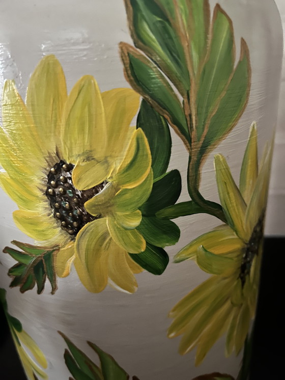 Image 1 of Hand-painted vase 'Sunflower'.
