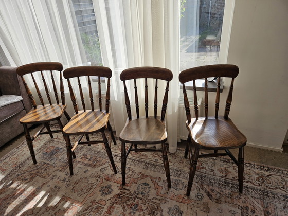Image 1 of 6 sillas de madera dura