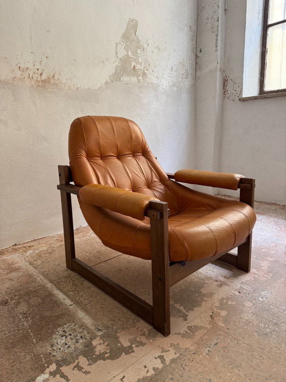 Image 1 of Percival Lafer, cognac fauteuil, MP -173, Brazilië, jaren 1970