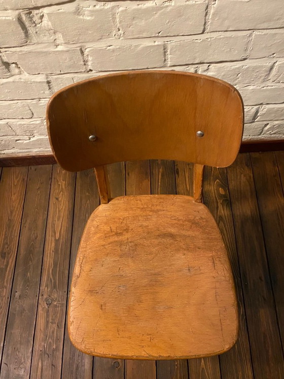 Image 1 of vintage houten schoolstoeltje casala