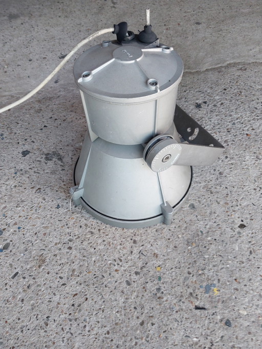 Spot industriale IGuzzini