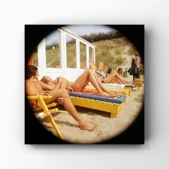 Image 1 of 1 photographie de plage prise au fisheye, style milieu du XXe siècle, Pays-Bas, années 1970