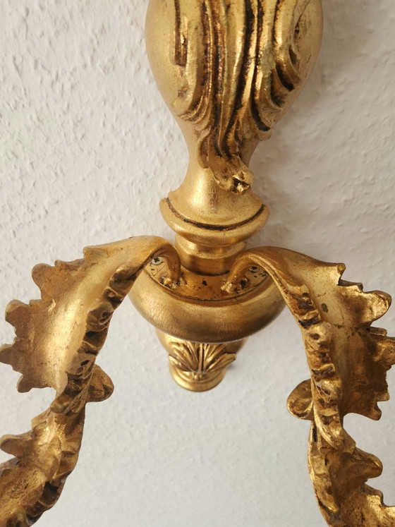 Hand-carved antique Florentine wall hanging with crystal pendants, gilded

with gold leaf, Baroque Rococo, (photo 11 of 15)