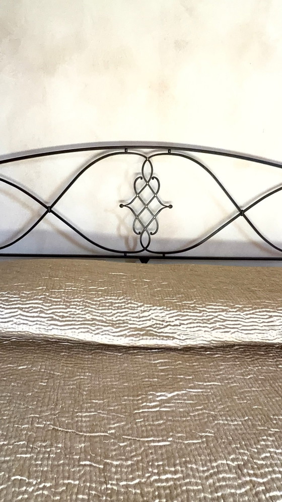 Letto matrimoniale Caporali Arco, Ferro Soffiato, con rete a doghe, Letti matrimoniali, Grigio (foto 9 di 15)