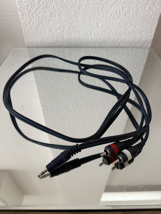 Image 1 of Minipod Bluetooth Speaker