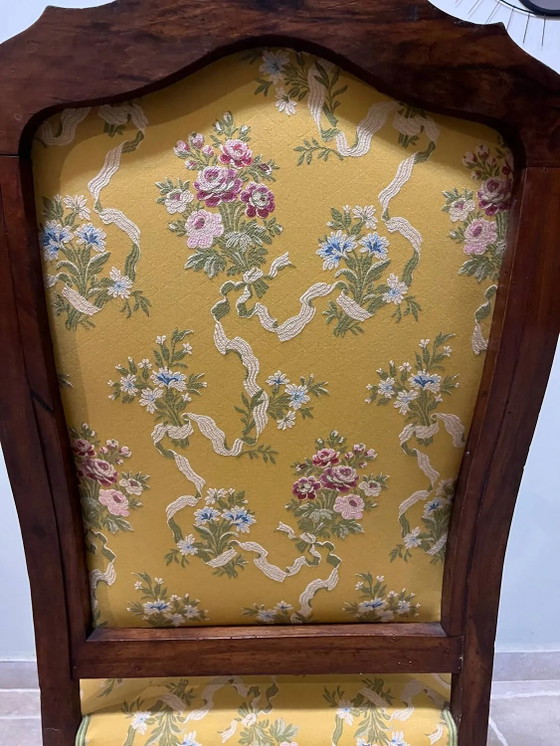Sessel im Louis XV Stil aus Massivholz, gelber Blumenstoff. – Wood (photo 13 of 16)