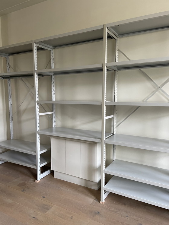 Image 1 of Scaffale vintage in acciaio con ripiani