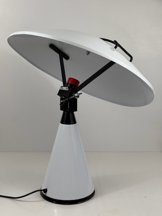 Radar 676 Lamp Elio Martinelli for Martinelli Luce 1977 Lacquered Metal, Table lamps, White (photo 8 of 15)
