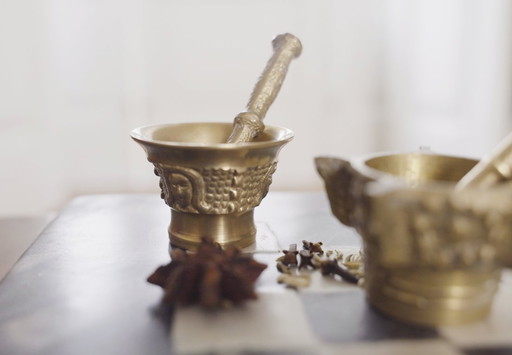 Brass Mortar Pestle Set 2 Vintage Small Spice Grinder Kitchen Decor Apothecary Collectible Metal
