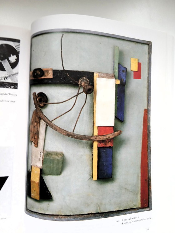 (W034) “Masterpieces of the 20th century – The Kunstsammlung Nordrhein-Westfalen in pictures” – Prestel (photo 5 of 7)