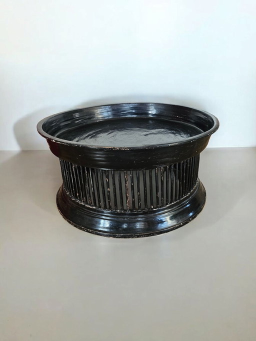 Design table ronde de temple table basse Gunther Lambert noir