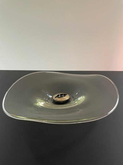 Bol design en verre avec médaillon en bronze - Corry Ammerlaan