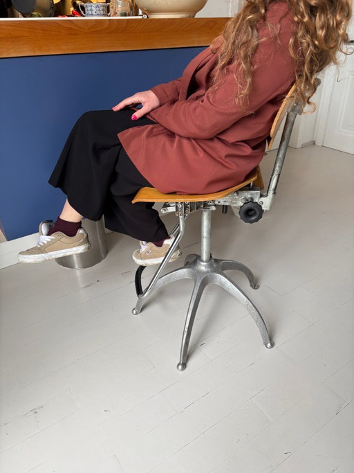 Sedia da tavolo da disegno regolabile anni '60