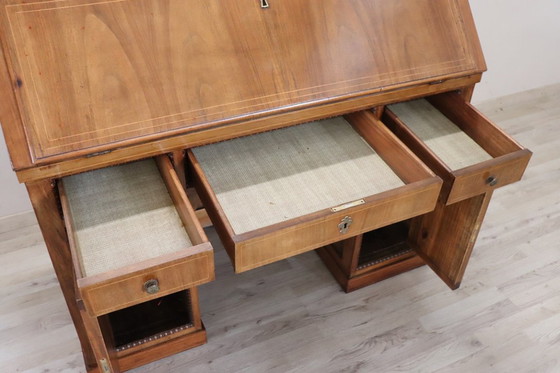 Image 1 of Antiker Nussbaum-Schreibtisch, Italien 19.