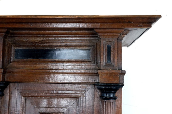 Image 1 of Säulenschrank aus dem 17. Jahrhundert, Eiche, um 1610-1630