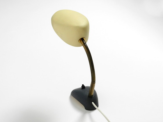 Image 1 of Magnifique petite lampe de table 1950S avec col de cygne en métal par Gebrüder Cosack Allemagne