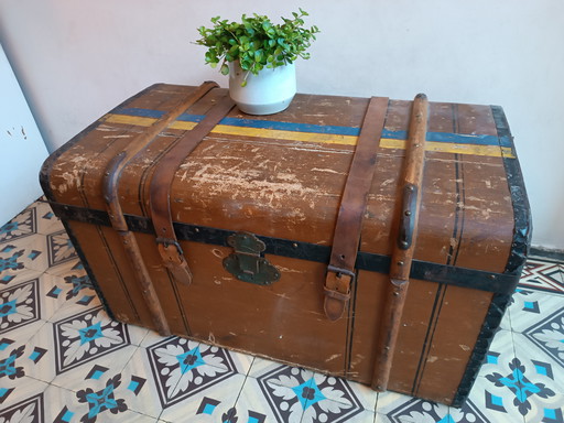 Trunk - Side table - Coffee table