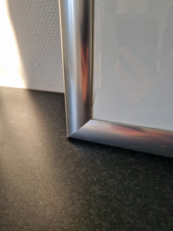 Image 1 of Grande œuvre représentant un passage partout dansant, 68 x 94 cm, signée