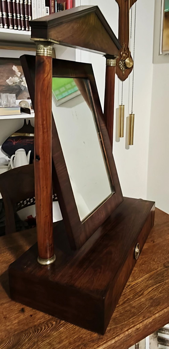 Specchio da toeletta / Specchio da tavolo antico Impero in mogano con cassetto (ca. 1820–1830) – 80 cm (photo 5 of 15)
