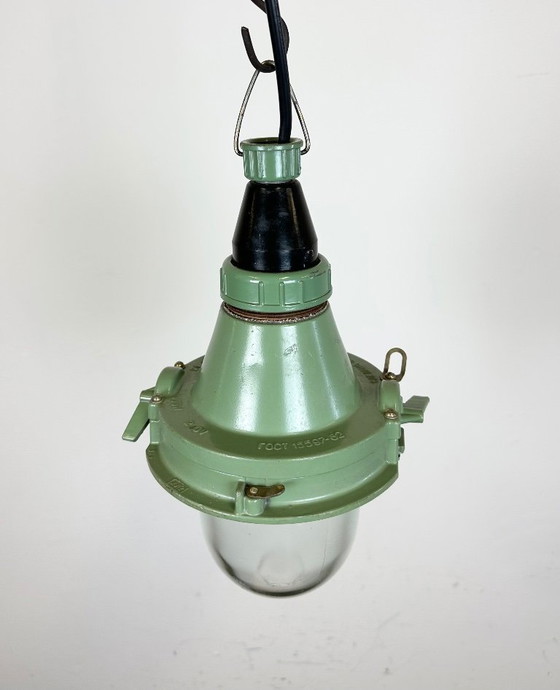 Image 1 of Lampada a sospensione sovietica industriale verde, anni '60