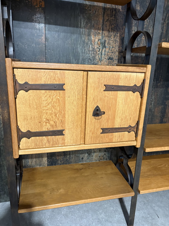 Image 1 of Divisorio/armadietto da parete brutalista di Bram Sprij