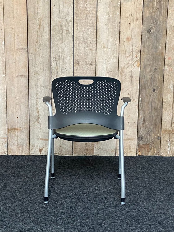 Herman Miller Caper Vergaderstoel – Metal, Plastic (photo 3 of 5)