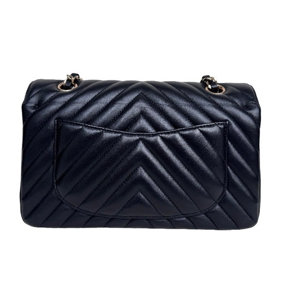 Chanel Classic Flap Small – Crossbody bags, Lambskin (photo 14 of 28)